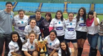 Rugby Club se consagra en torneo femenino