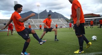 Reconocieron cancha