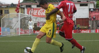 Continúa la danza de técnicos afuera