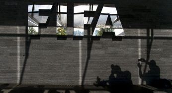 FIFA suspende de por vida a tres exdirigentes de EE. UU. y Concacaf