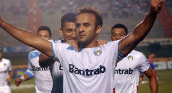 La titular crema en busca de la remontada