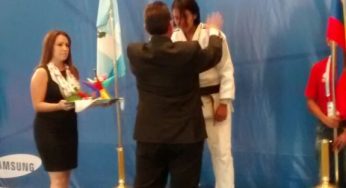 Nolberto también sube a podio