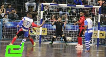 Glucosoral venció 8-5 a Farmacéuticos en el clásico del Futsal