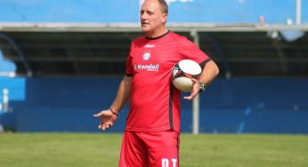 Iztapa destituye a su entrenador e inmediatamente presenta a uno nuevo