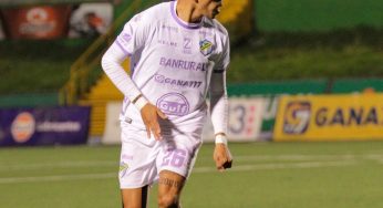 Comunicaciones toma ventaja con triunfo ante Cobán