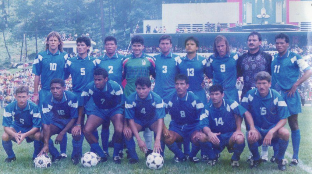 Cobán Imperial 1996: Luis Alberto Heiman, Catalino Molina, Leonel Corletto, Benjamin Castro, Byron Cantoral, Julio García, Rubén González, Jorge Hilton, Rudy Rolando Ramírez. Abajo: Araely López, Julio Flores, Roberto Da Cruz, Marvin Ruano, Jorge Arturo Pérez, Erlin Luna, Rudy Giovanni Ramírez