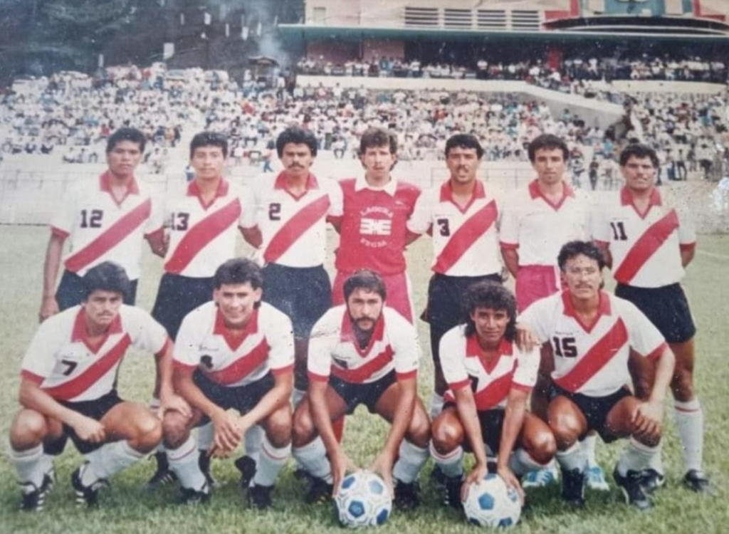 Amatitlán en Cobán, 1995: Amatitlán en Cobán, 1995: Rudy Rolando Ramírez, Boris Estrada, Mario Roberto Morales, Erick Lavarreda, Guido Garibaldi, Héctor Rodas (PF), Víctor Hugo Ramírez. Abajo: Walter Paredes, Marvin el Chucho Ruano, Héctor Catalán, Sergio el Negro Díaz, César el Chino Alvarez