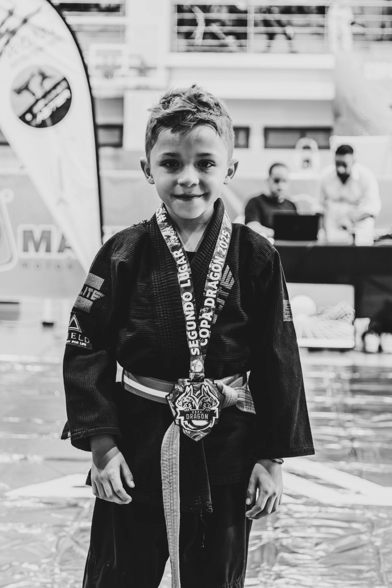 Créditos: More Guzman ( https://www.facebook.com/share/15wkk5Ssxx/?mibextid=wwXIfr ) - Evento: Submission Open Cosenza 2025